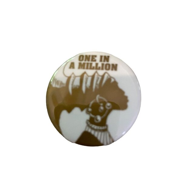 Vintage 1990s Pinback Button One in a Million Woman March 1.5" Diameter - Picture 7 of 14